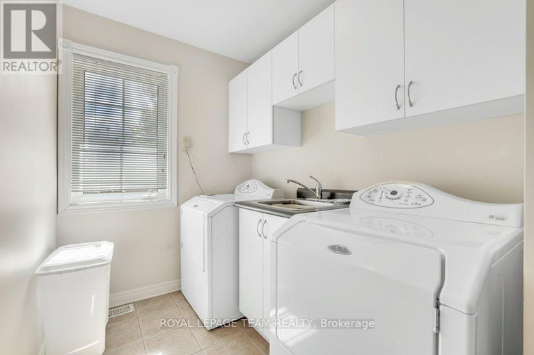 28851988/2120-trailwood-drive/north-gower/ottawa/ontario/K0A2T0_19