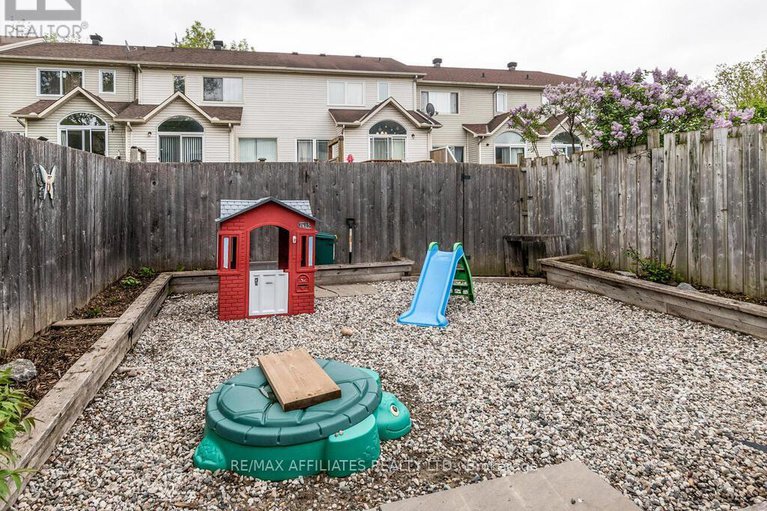 28629180/6-eagleview-street/emerald-meadowstrailwest/ottawa/ontario/K2M2R2_29