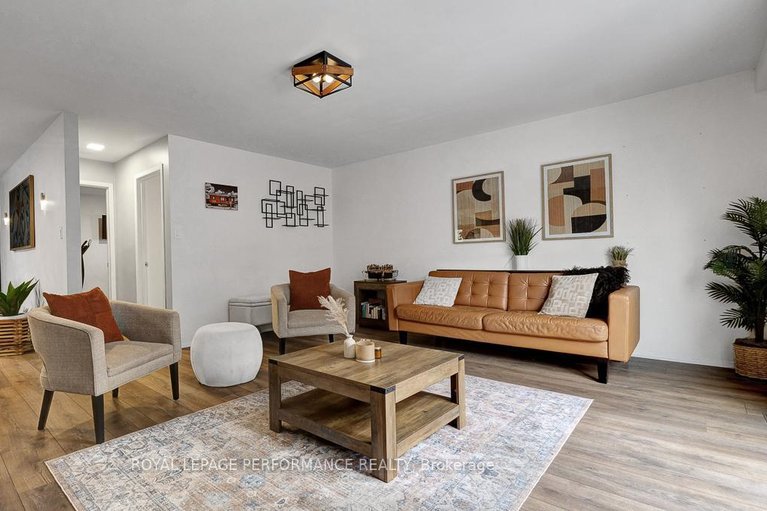 29674269/510-foxview-place/cfb-rockcliffe-and-area/ottawa/ontario/K1K4C4_14