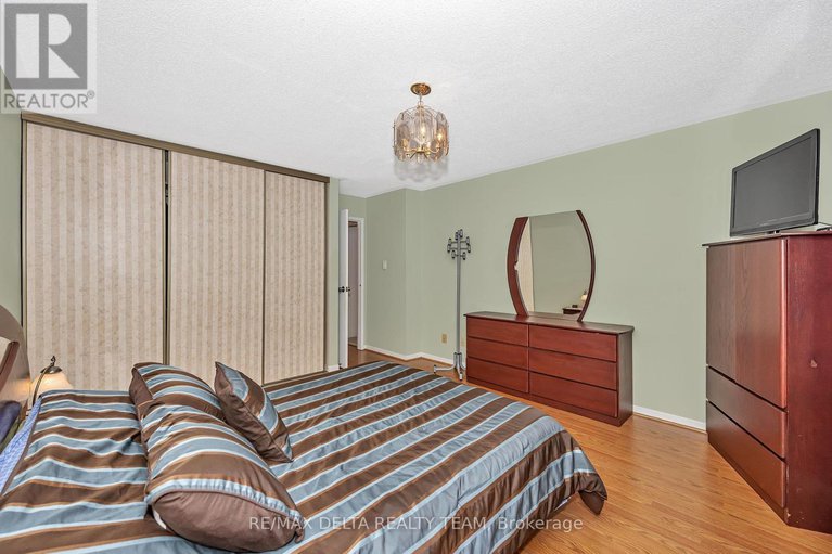 28904368/427-mockingbird-drive/chatelaine-village/ottawa/ontario/K1E2A8_20