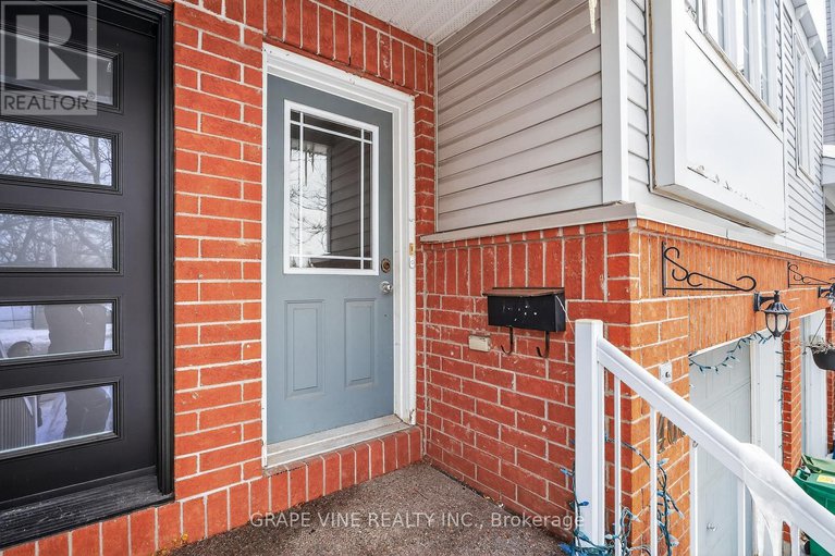 29436743/460-seyton-drive/westcliffe-estates/ottawa/ontario/K2H1G2_4