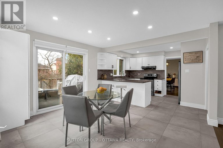 28535998/13-weatherwood-crescent/pineglencountry-place/ottawa/ontario/K2E7C5_20