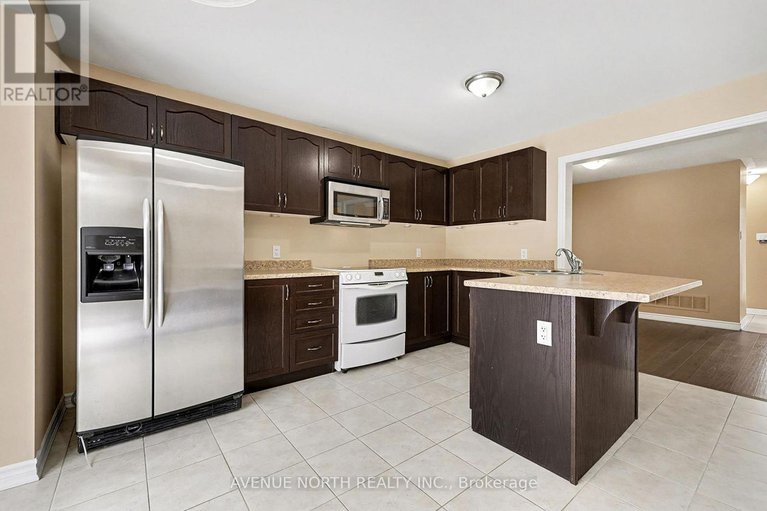 29132006/411-brigatine-avenue/stittsville-north/ottawa/ontario/K2S0P7_11