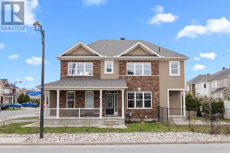 29689822/213-rue-des-soldats-riendeau-street/half-moon-bay/ottawa/ontario/K2J5Z4_1