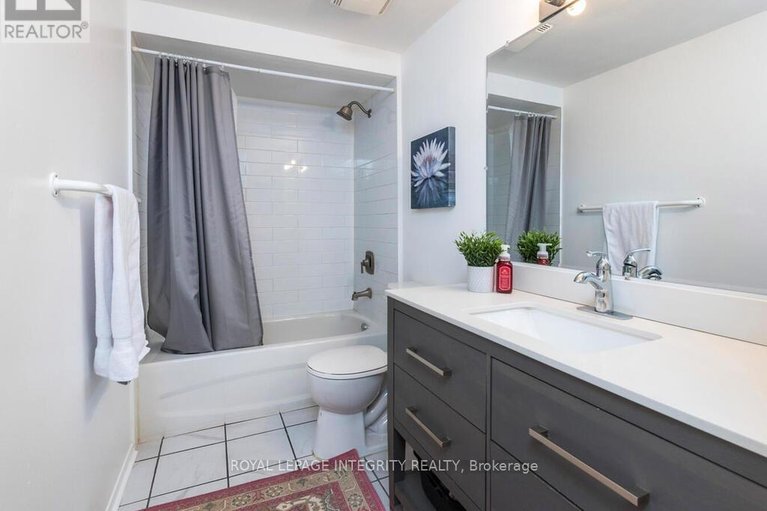 29466721/54-1316-greenbank-road/redwood-park/ottawa/ontario/K2H8X6_23