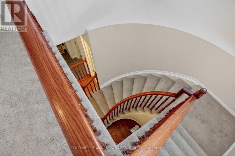 29124597/7-whitechapel-crescent/longfields/ottawa/ontario/K1S3G7_34