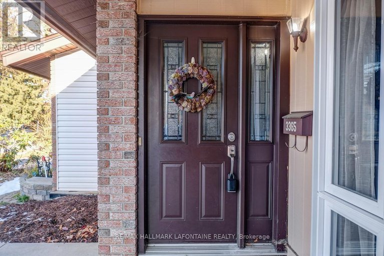 29125136/3365-daoust-avenue/sawmill-creektimbermill/ottawa/ontario/K1T1P3_3