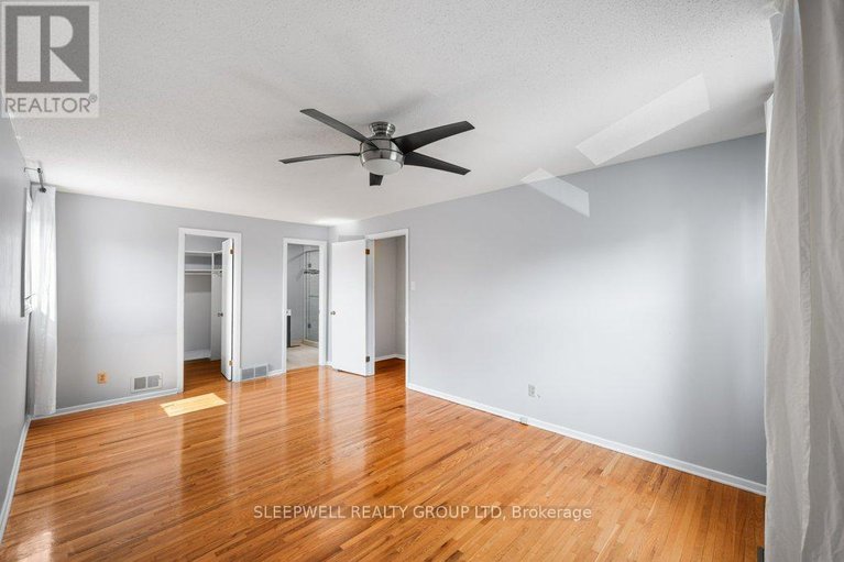 28669425/43-parkglen-drive/meadowlandsst-claire-gardens/ottawa/ontario/K2G3G7_27
