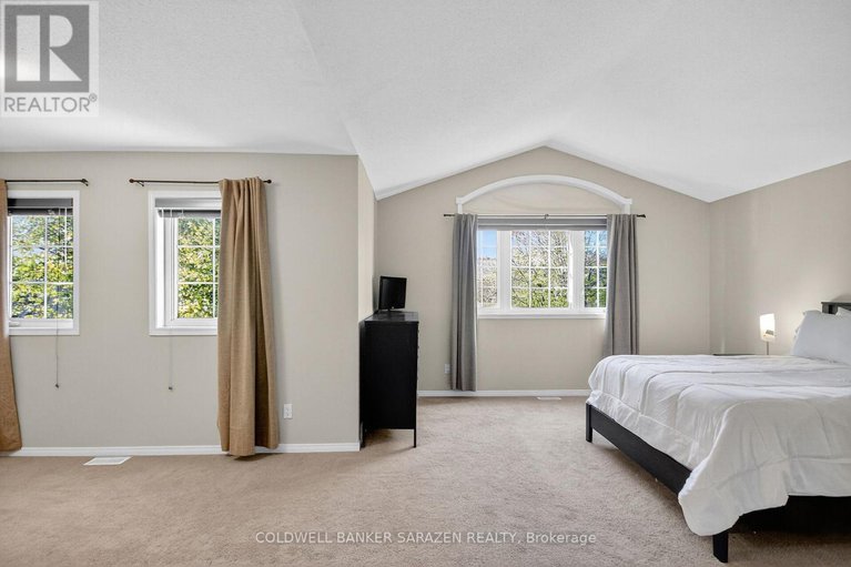 29073638/7-whitechapel-crescent/longfields/ottawa/ontario/K1S3G7_26