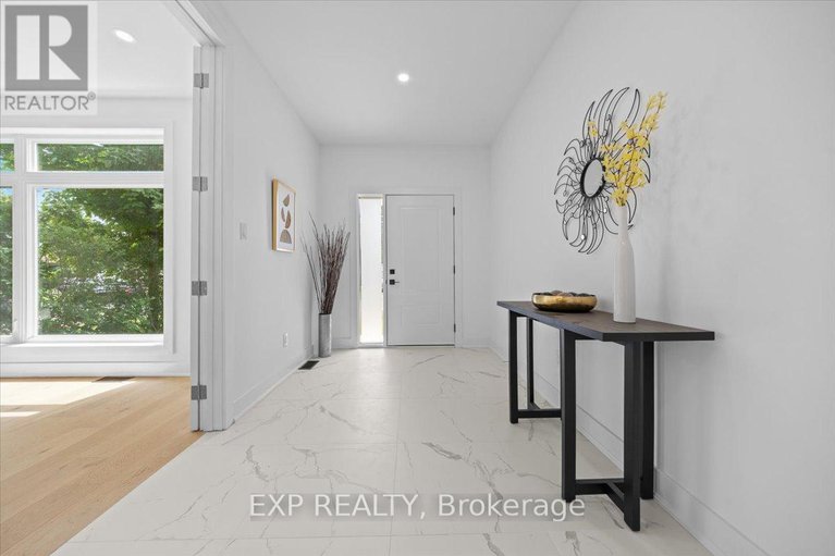 28608355/43-st-claire-avenue/meadowlandsst-claire-gardens/ottawa/ontario/K2G2A1_2