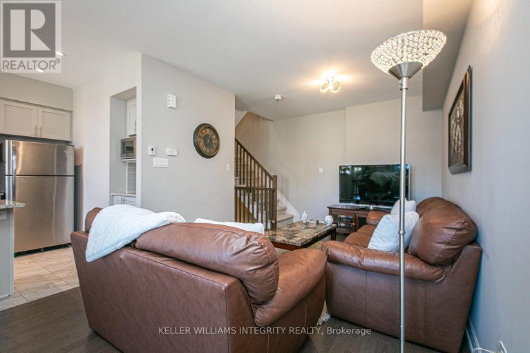28382312/204-baltic-private/riverside-southgloucester-glen/ottawa/ontario/K4M0E2_16