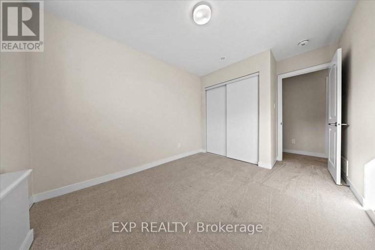 28514911/933-mishi-private/cfb-rockcliffe-and-area/ottawa/ontario/K1K0P2_18