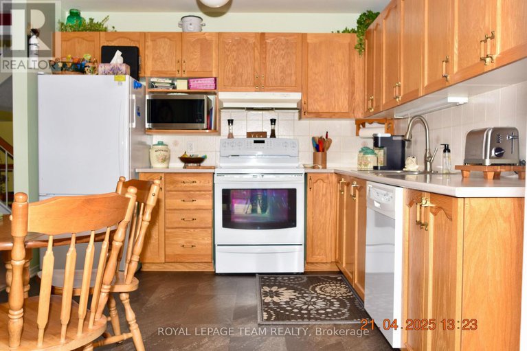 28186551/176-windhurst-drive/barrhaven-east/ottawa/ontario/K2G6J4_10