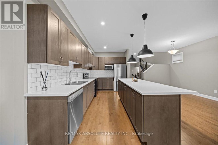 28578838/169-bandelier-way/stittsville-north/ottawa/ontario/K2S2J5_9