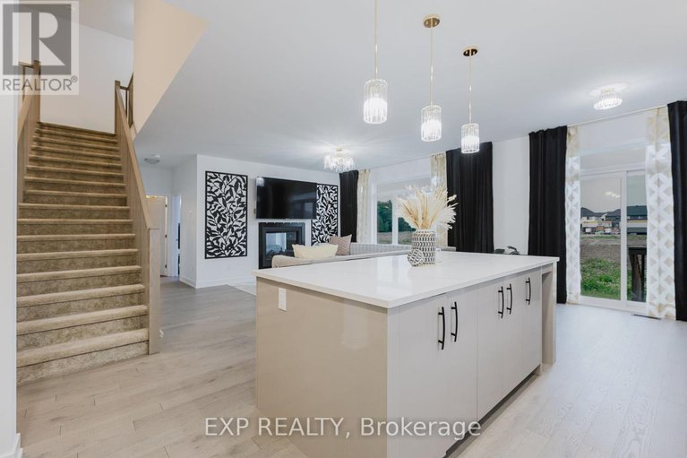28466592/900-duxbury-lane/riverside-southgloucester-glen/ottawa/ontario/K4M0M3_22