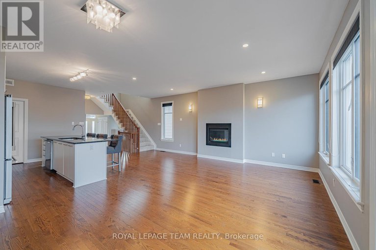 28252866/768-cedar-creek-drive/blossom-parkkemp-parkfindlay-creek/ottawa/ontario/K1T0B2_15