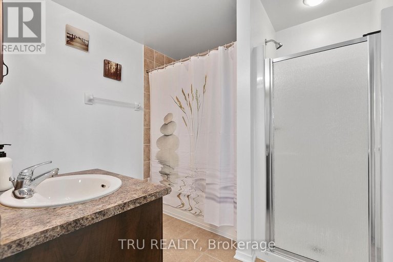 28382160/107l-artesa-private/emerald-meadowstrailwest/ottawa/ontario/K2S0J8_23