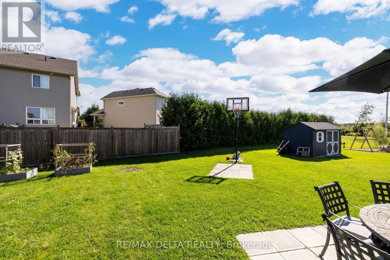 29662213/221-mercury-street/clarencerockland-twp/clarence-rockland/ontario/K4K0E8_7