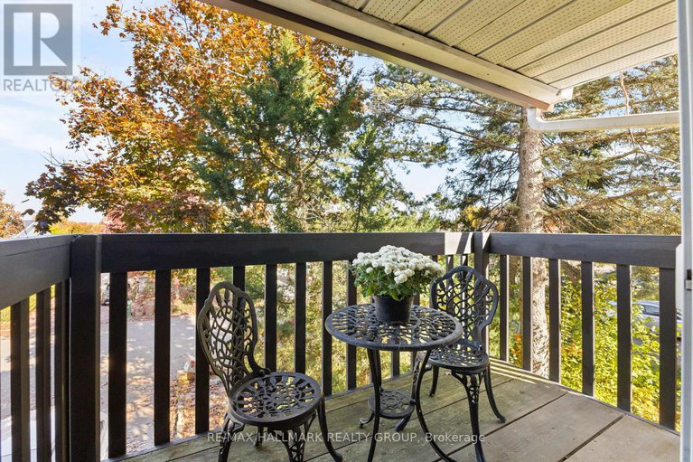 29043087/2026-gatineau-view-crescent/beacon-hill-north/ottawa/ontario/K1J7X1_7