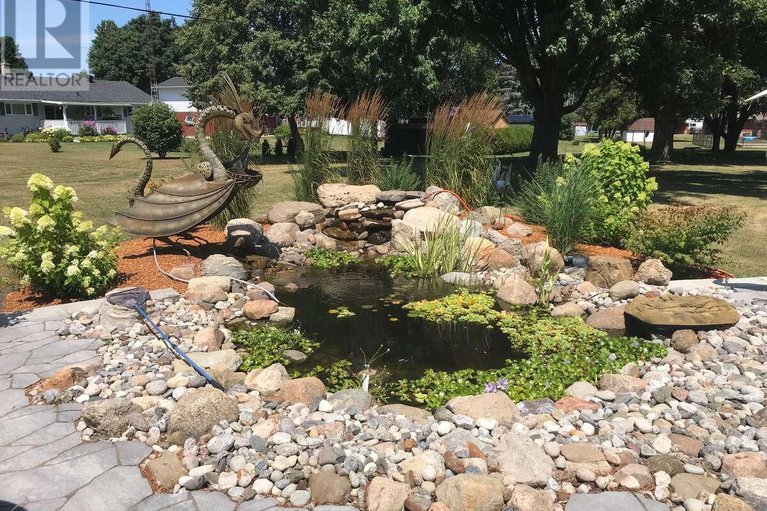 29310855/36-elizabeth-drive/iroquois/south-dundas/ontario/K0E1K0_8