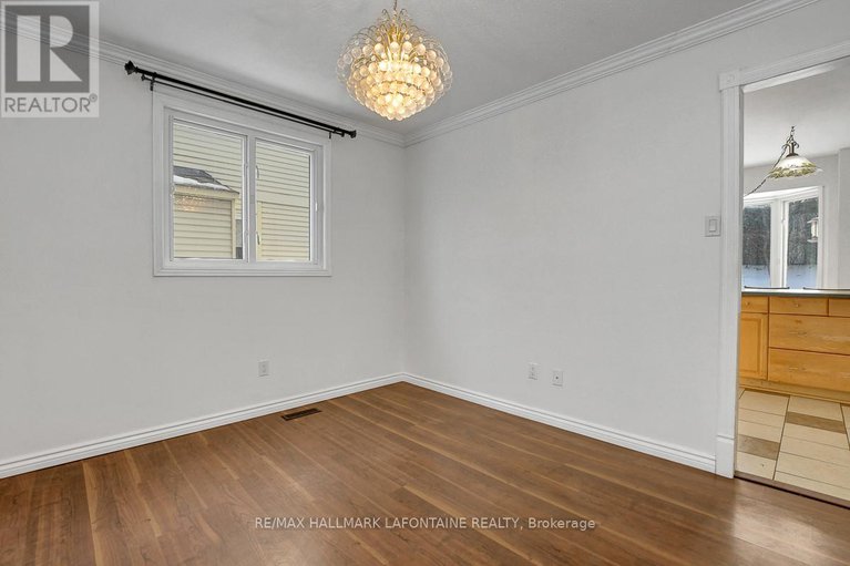 29381191/6128-vineyard-drive/convent-glen/ottawa/ontario/K1C2N6_8