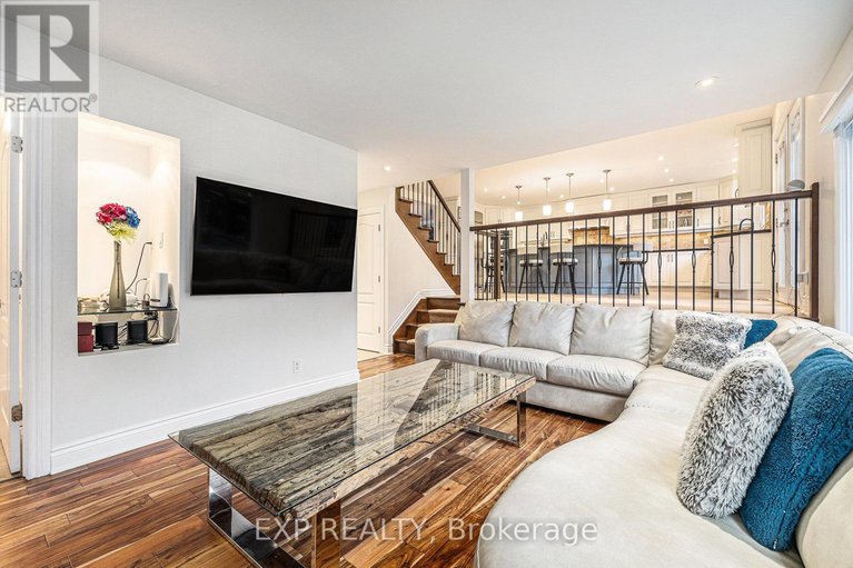 29064554/10-carlisle-circle/remainder-of-stittsville-area/ottawa/ontario/K0A1B0_8