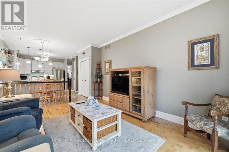 29228635/1030-valin-street/fallingbrookgardenway-south/ottawa/ontario/K4A4X7_22