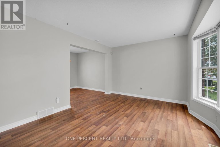 28639527/28-chickasaw-crescent/bridlewood/ottawa/ontario/K2M1M4_10
