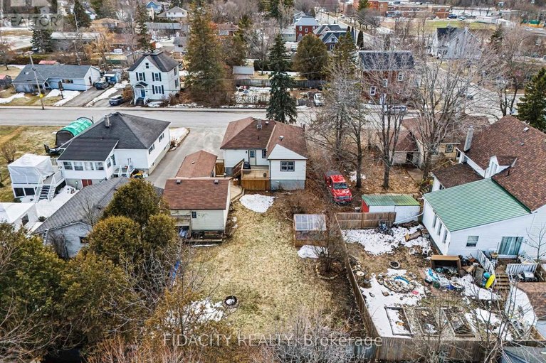 29456146/11-caldwell-street/carleton-place/carleton-place/ontario/K7C3A7_2