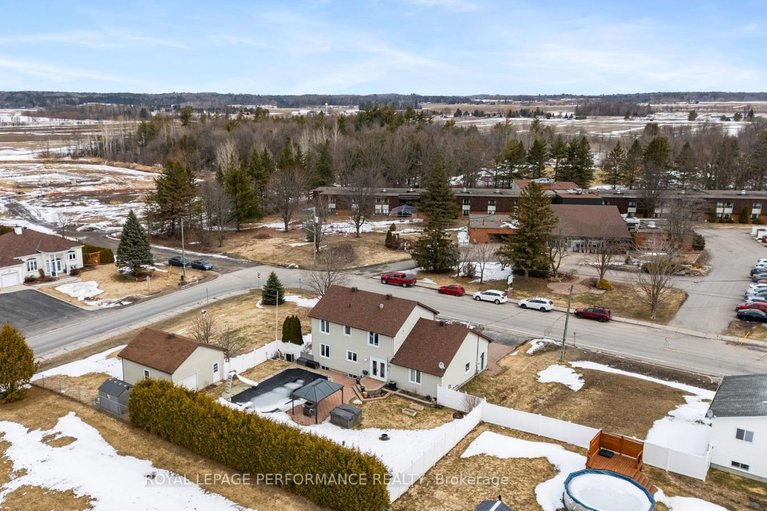 29532473/434-lemay-street/clarencerockland-twp/clarence-rockland/ontario/K0A1N0_4