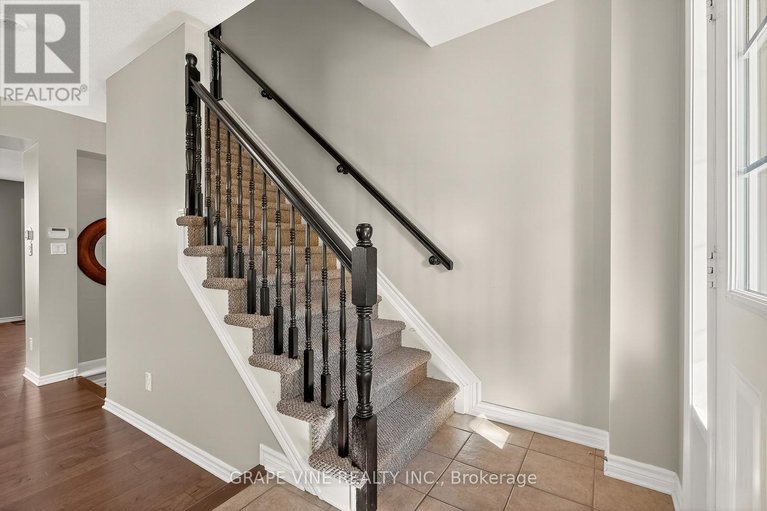 29053953/232-burnaby-drive/stittsville-north/ottawa/ontario/K2S0J9_18