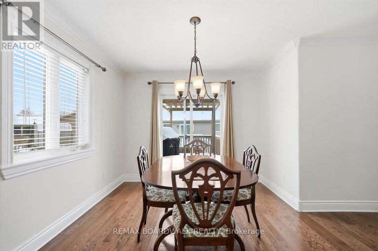 29248590/110-templeton-court/kemptville/north-grenville/ontario/K0G1J0_12