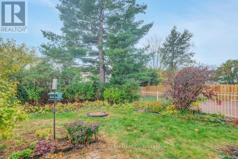 29024962/72-craig-henry-drive/craig-henrywoodvale/ottawa/ontario/K2G3Z6_27