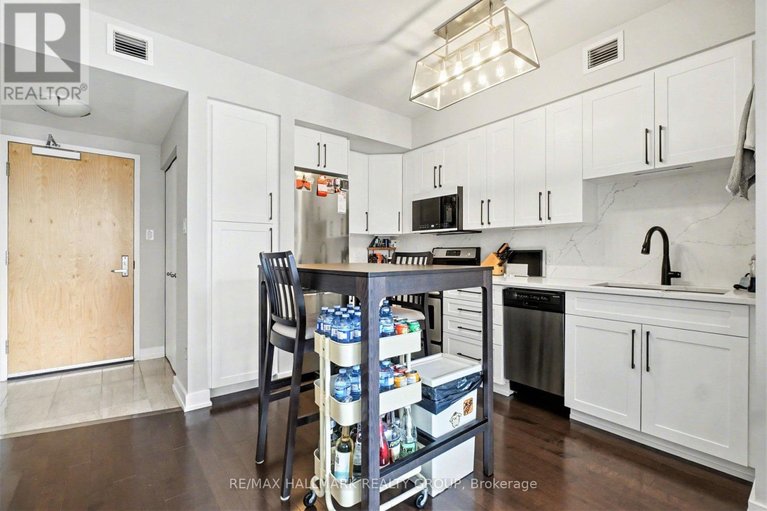 29586669/1502-40-nepean-street/ottawa-centre/ottawa/ontario/K2P0X5_10
