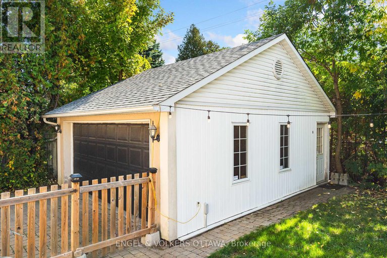 29427453/1270-cheverton-avenue/alta-vista/ottawa/ontario/K1H7P6_45