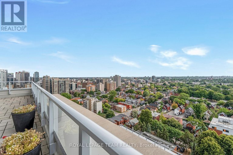 28798697/416-255-bay-street/ottawa-centre/ottawa/ontario/K1R0C5_38