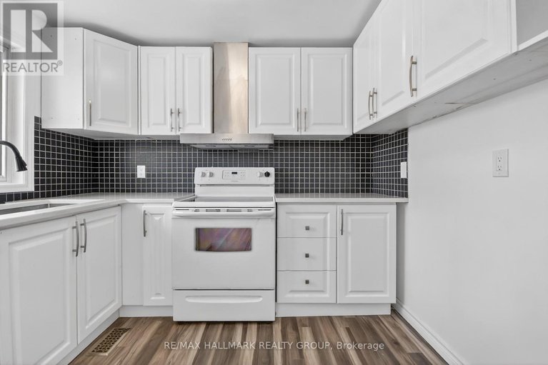 29293423/7-86-esterlawn-private/mckellar-heightsglabar-park/ottawa/ontario/K2A4C1_12