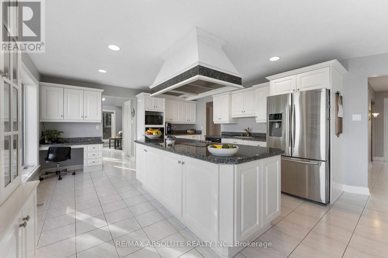 28810796/1724-river-road/mcnabbraeside-twps/mcnabbraeside/ontario/K0A1G0_17