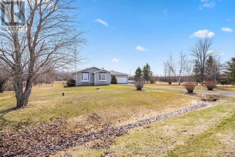 29601263/13178-froats-road/south-dundas-williamsburgh-twp/south-dundas/ontario/K0C1H0_34