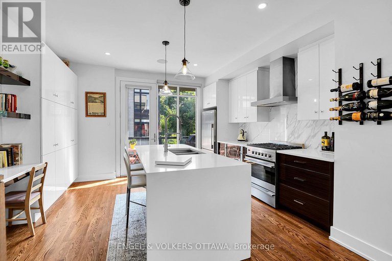 28835279/353e-booth-street/west-centre-town/ottawa/ontario/K1R7K1_15