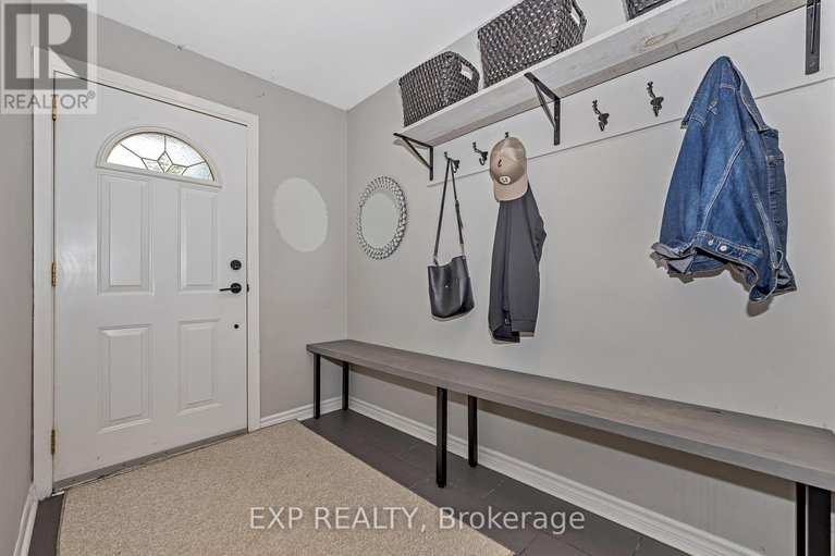 28602725/936-blythdale-road/mckellar-heightsglabar-park/ottawa/ontario/K2A3N6_5