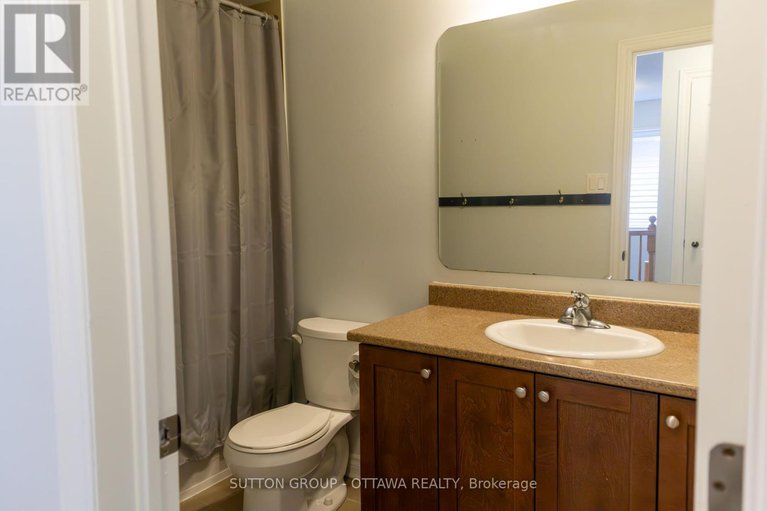 28230051/654-moorpark-avenue/emerald-meadowstrailwest/ottawa/ontario/K2M0H8_19