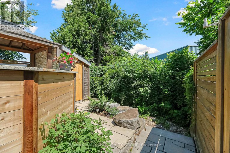 28645082/32-mccooeye-lane/stittsville-central/ottawa/ontario/K2S1B9_49