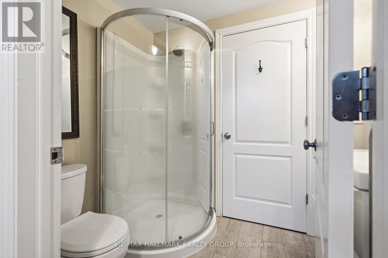 29582619/290-cambridge-street-n/west-centre-town/ottawa/ontario/K1R0B4_41