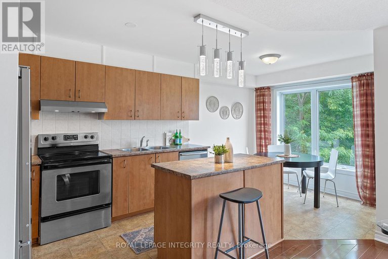 28556909/258-catamount-court/emerald-meadowstrailwest/ottawa/ontario/K2M0A9_11