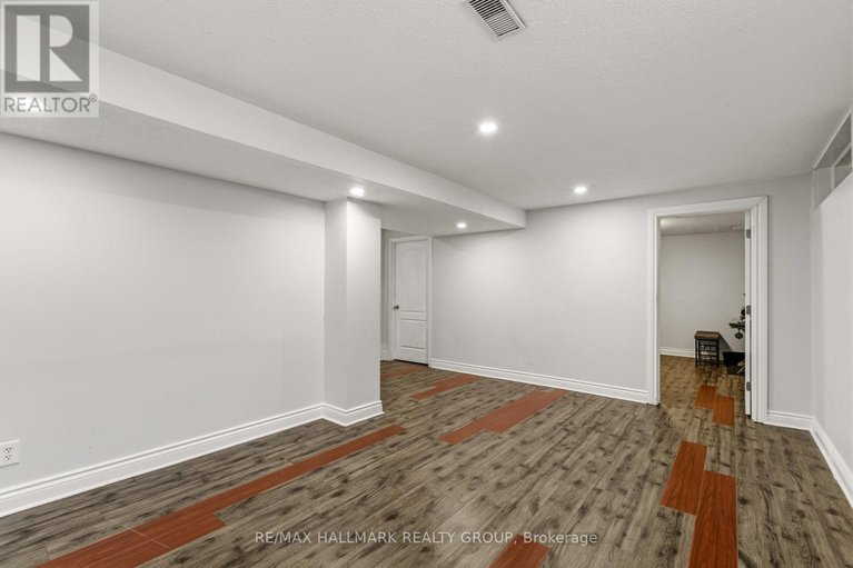 29595635/340-stoneway-drive/barrhaven-east/ottawa/ontario/K2G6G8_30