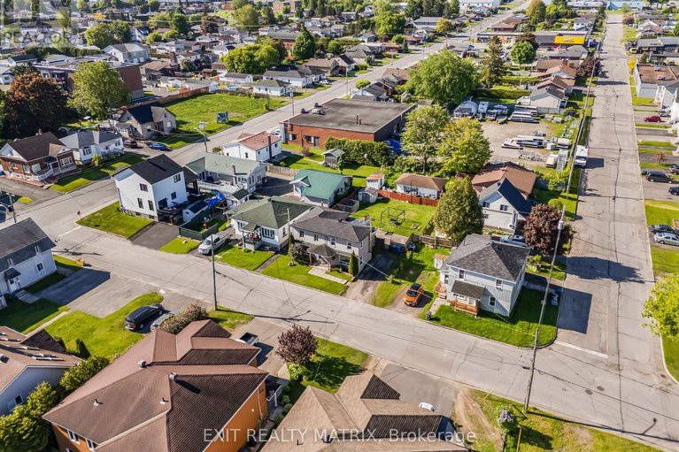 28379387/1018-sinclair-street/hawkesbury/hawkesbury/ontario/K6A1E5_28