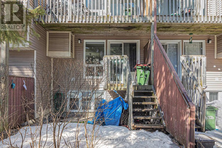 29388557/a-6704-jeanne-darc-boulevard/convent-glen-north/ottawa/ontario/K1C6E9_26