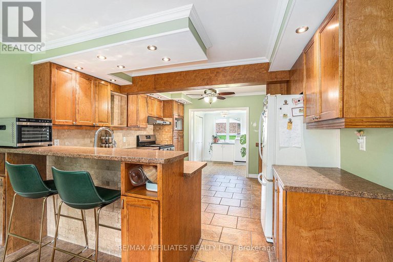 28625168/3971-champlain-street/clarencerockland-twp/clarence-rockland/ontario/K0A1E0_9