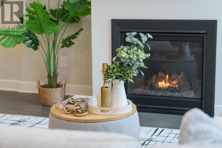 29227761/1078-lunar-glow-crescent/riverside-southgloucester-glen/ottawa/ontario/K4M0J8_22